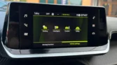 Peugeot 2008 1.2 benzină sistem navigație touchscreen