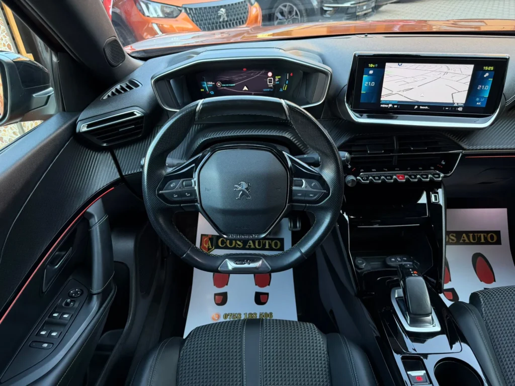 Peugeot e-2008 2021 sistem navigație touchscreen
