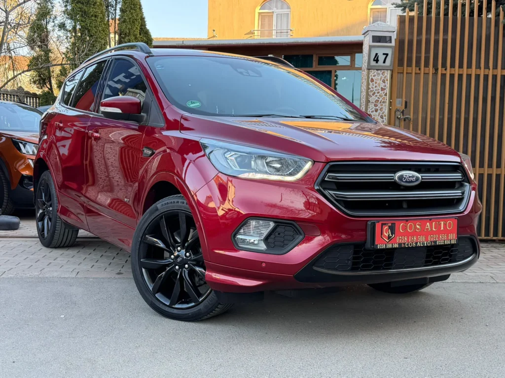 Ford Kuga 2.0 TDCi vedere laterală jante aliaj