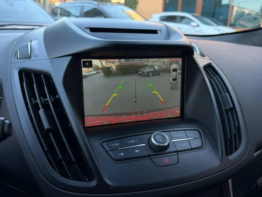 Ford Kuga 2.0 TDCi cameră marșarier și senzori