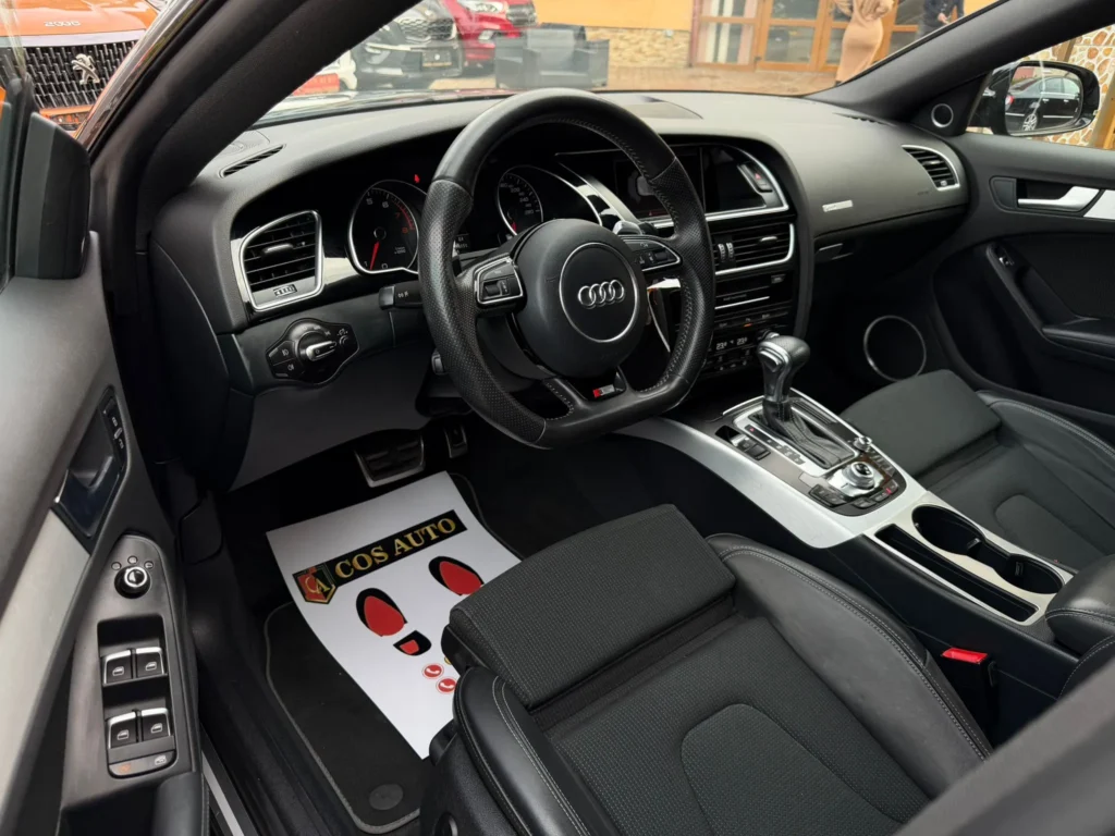 Interior Audi A5 S line Alcantara și piele