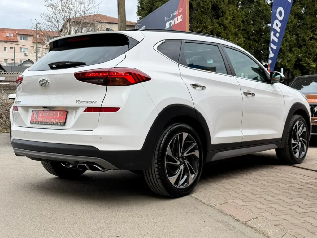 Hyundai Tucson 1.6 CRDi vedere laterală jante aliaj