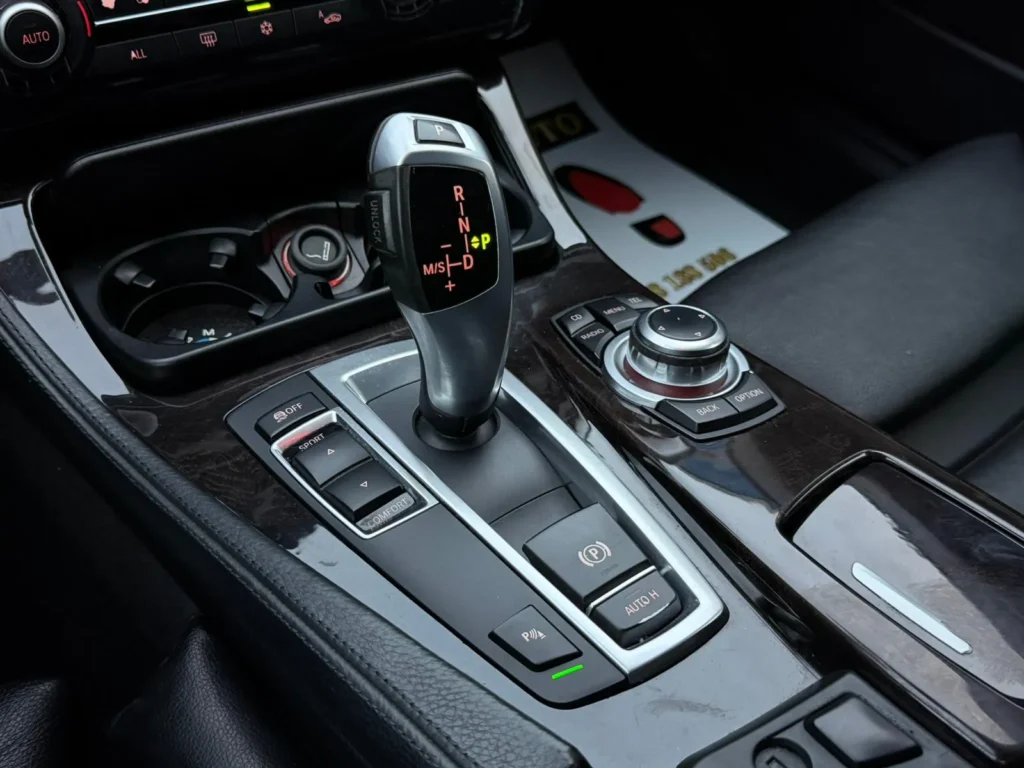 BMW Seria 5 climatronic și moduri de condus